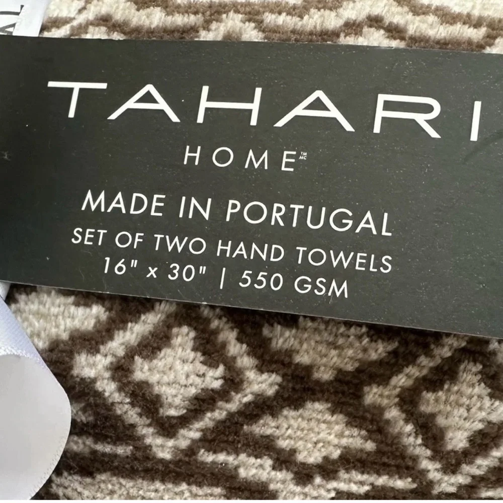 Tahari Cotton Hand Towels Set of 4 Tip Towels & Hand Towels NEW